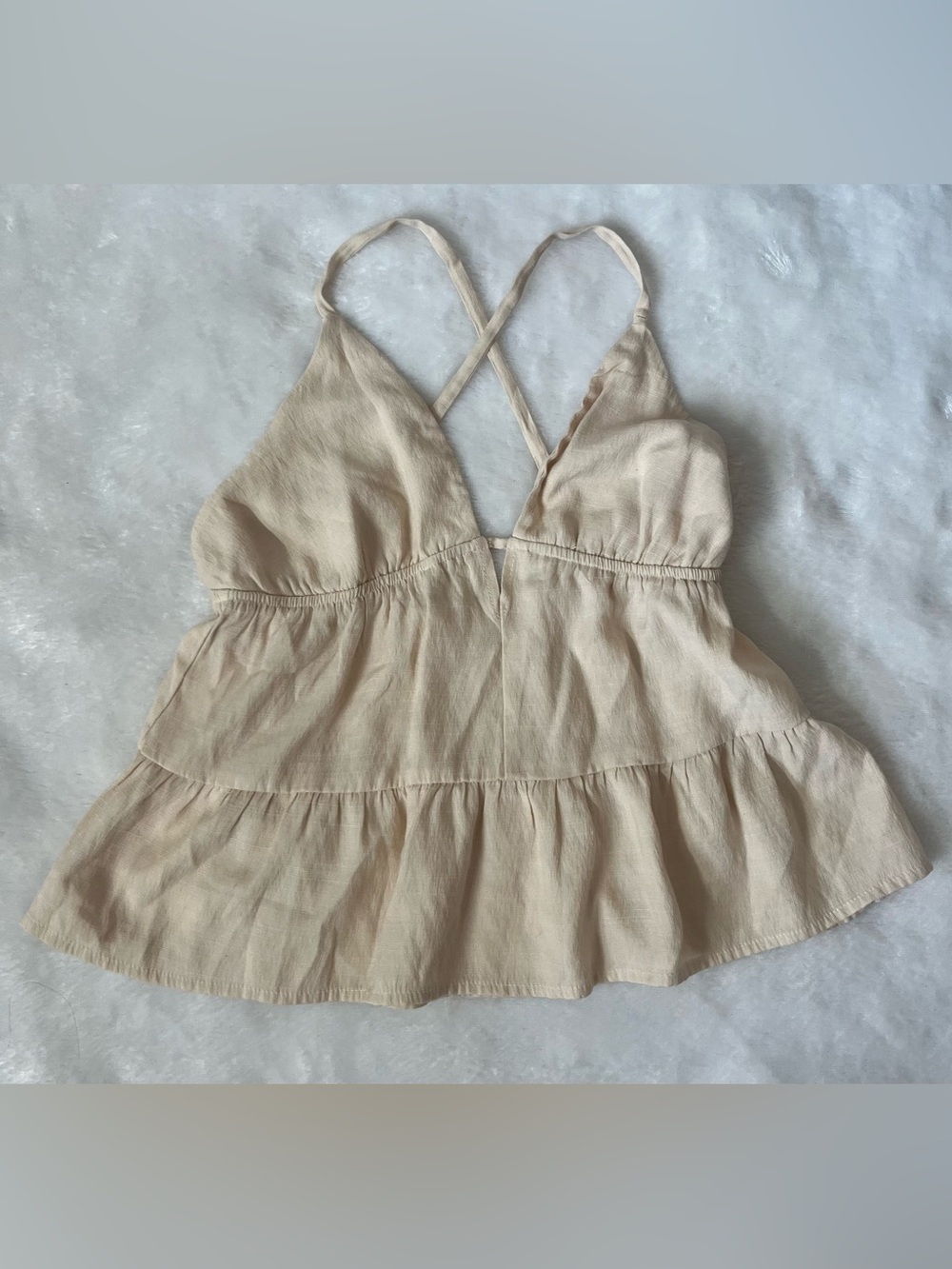 GLC cream lace tank top 
Cream Crisscross Tiered Camisole size XS